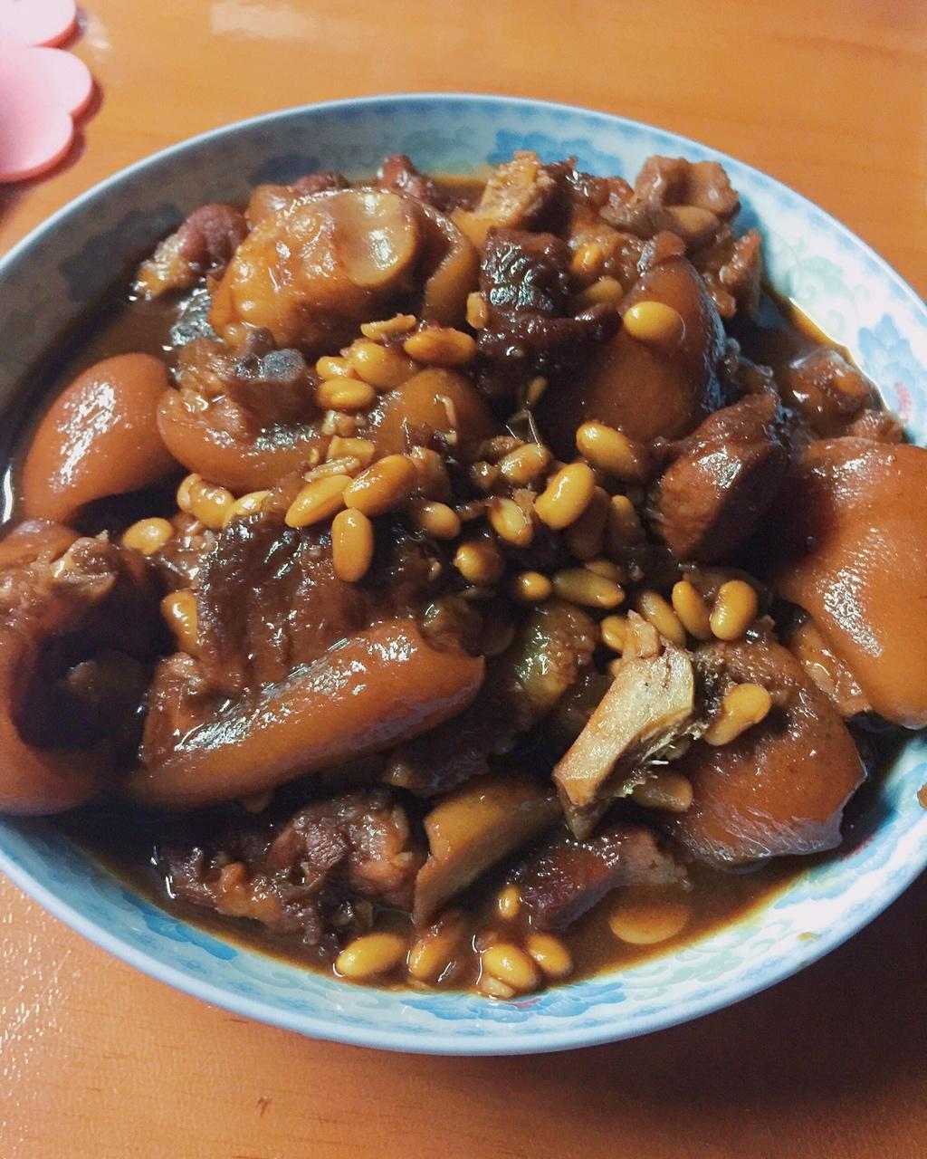 黄豆炖猪蹄「厨娘物语」