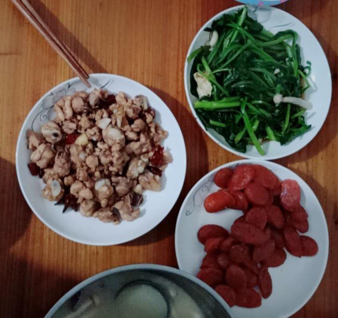 小炒鸡腿肉