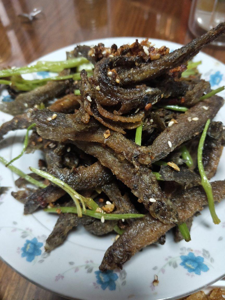 麻香辣的干煸泥鳅