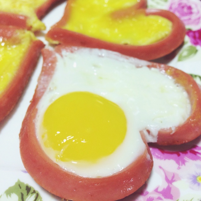 爱心火腿煎蛋