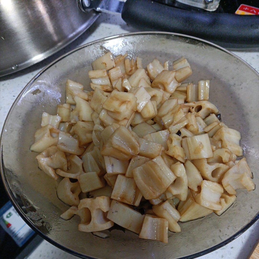 从大排档偷学的凉拌藕丁