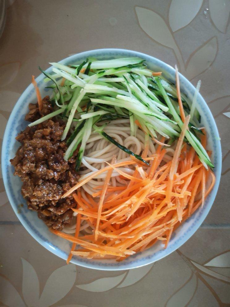 炸酱面