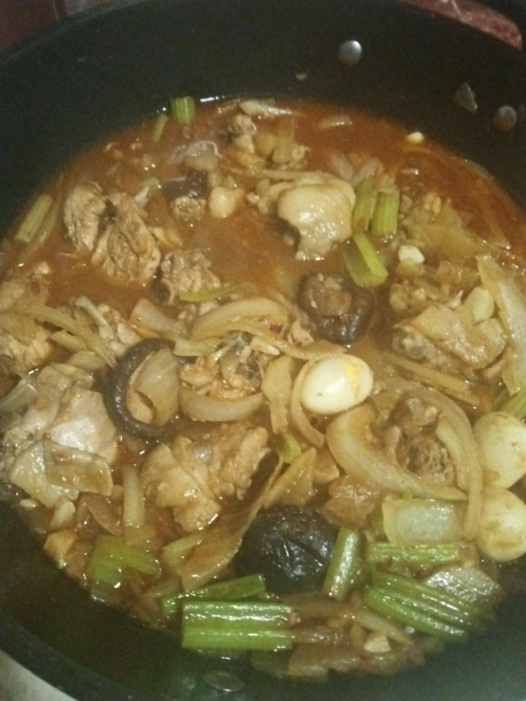 比店里好吃的重庆鸡公煲！