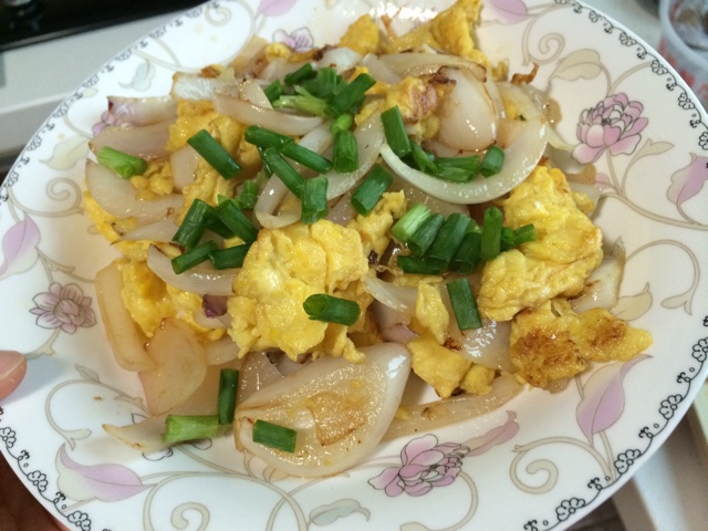 洋葱炒鸡蛋
