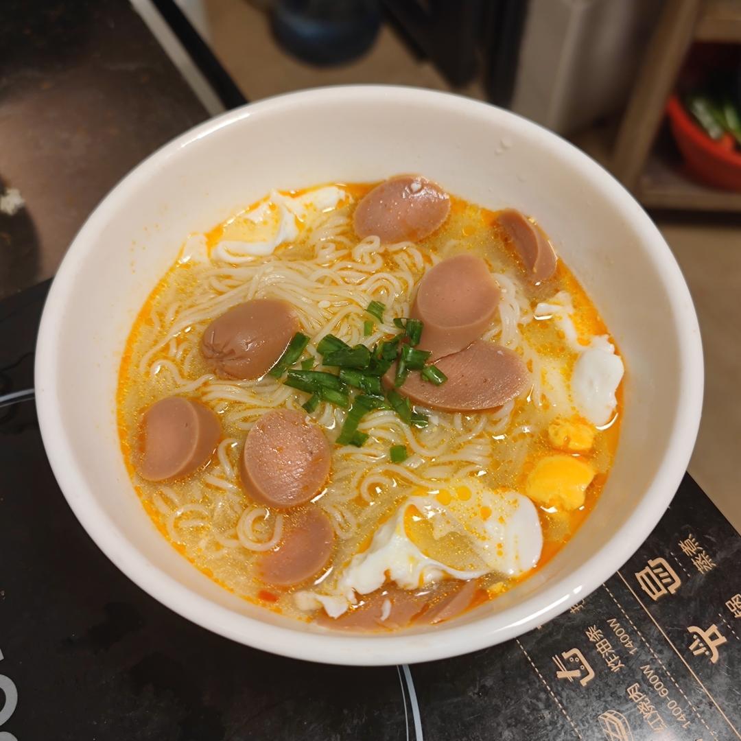 鸡蛋火腿面