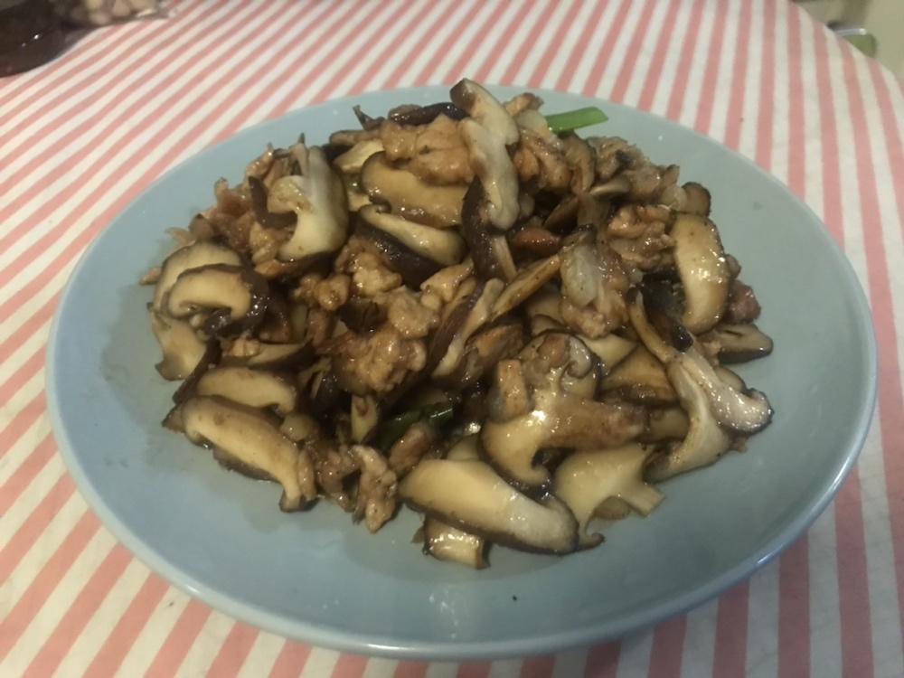 香菇炒肉