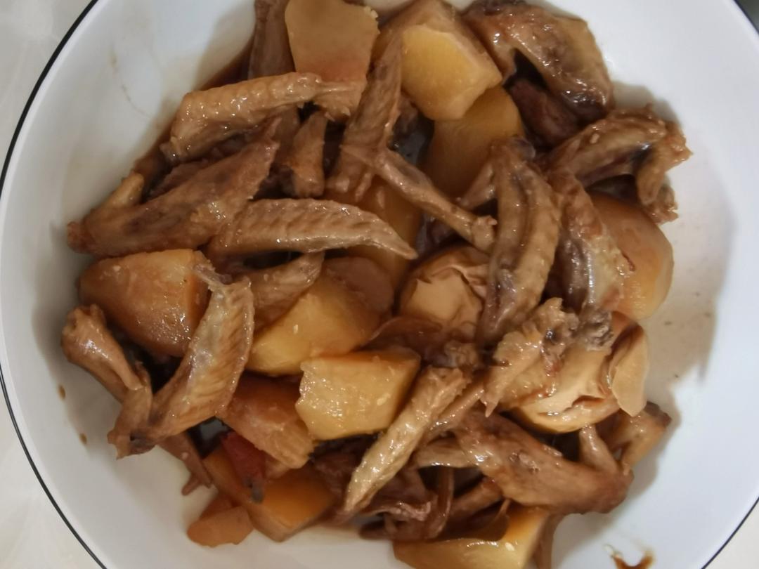 超简单的卤鸡翅尖！！！一学即会