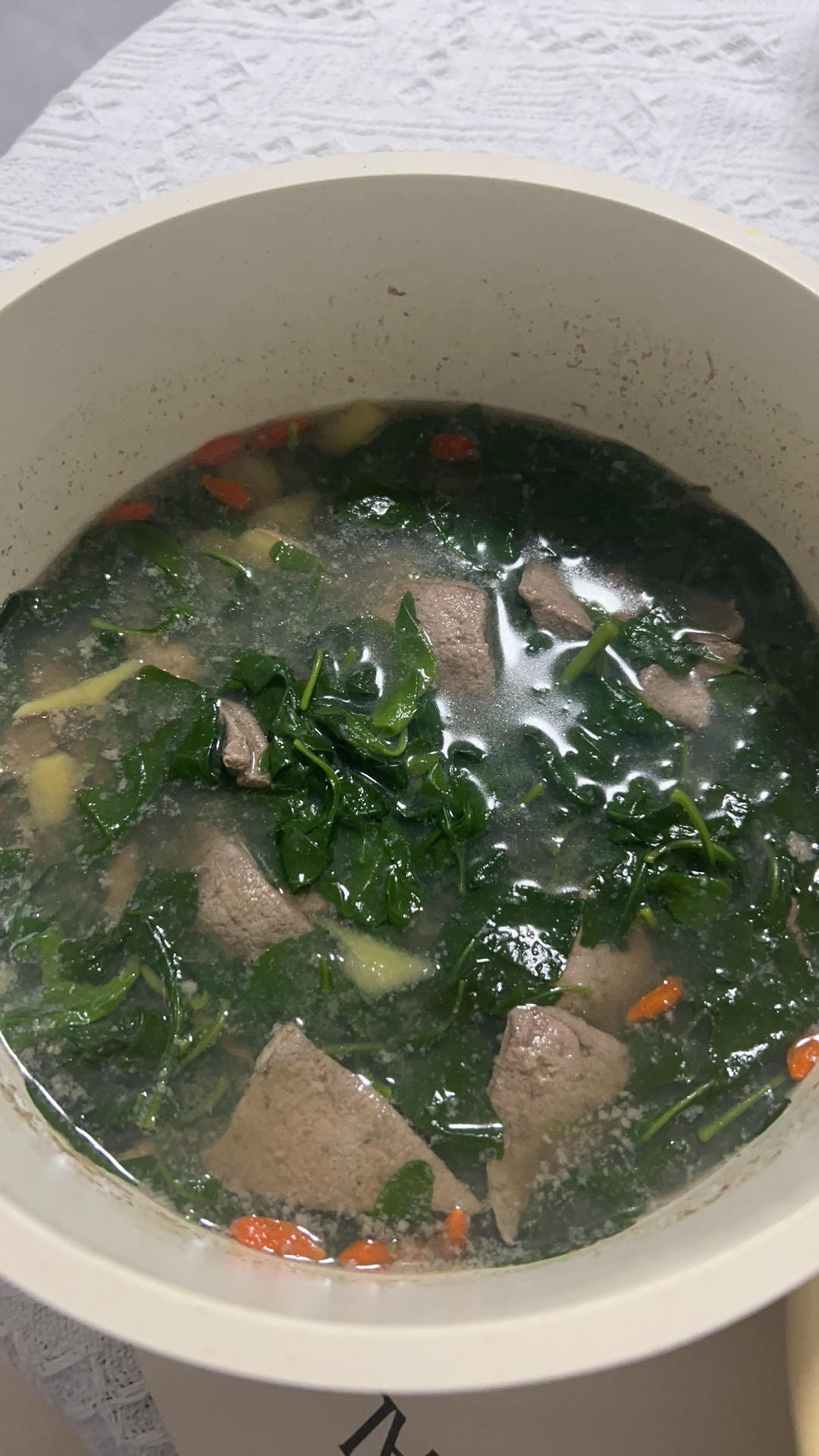 枸杞叶猪肝汤