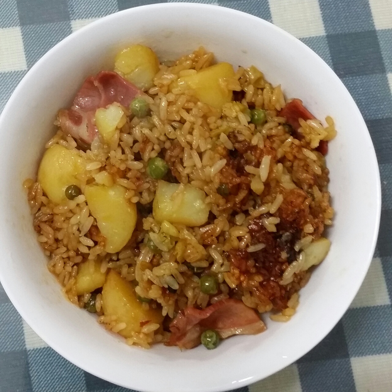 土豆焖饭（电饭锅版）