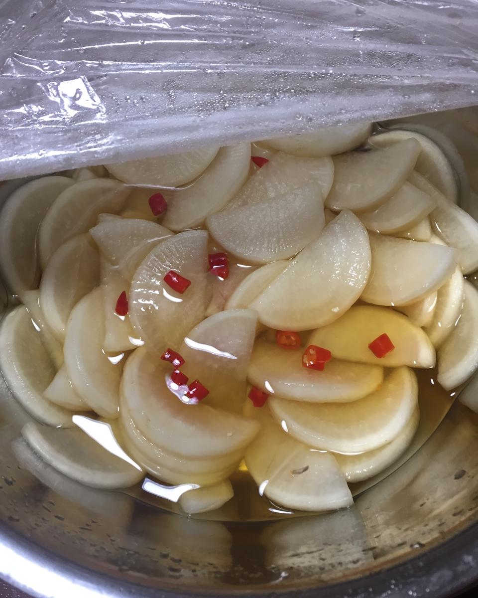 丑食泡制-酸甜爽口脆萝卜