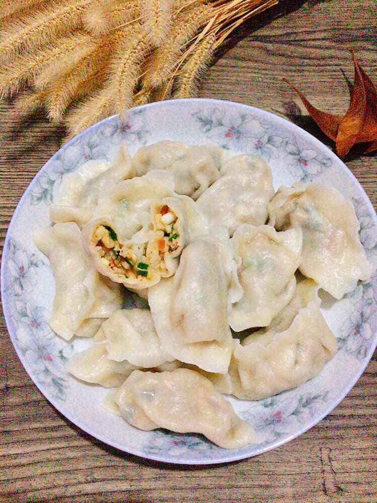 荸荠玉米水饺的做法