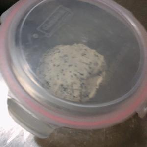 普通面粉也可以做的免揉小法包（不用高筋粉无糖小白都能成功）的做法 步骤3