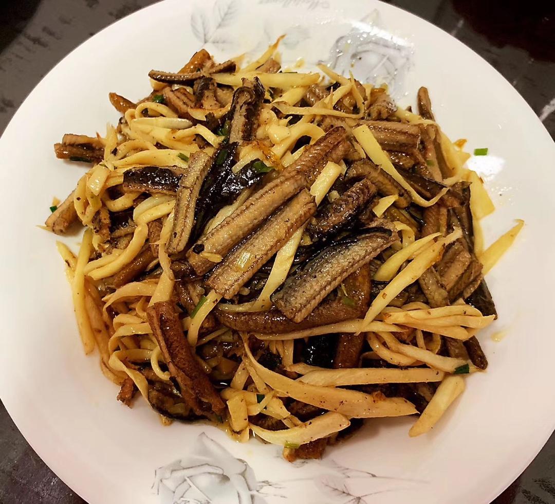 超低脂-茭白炒鳝丝-77kcal/100g