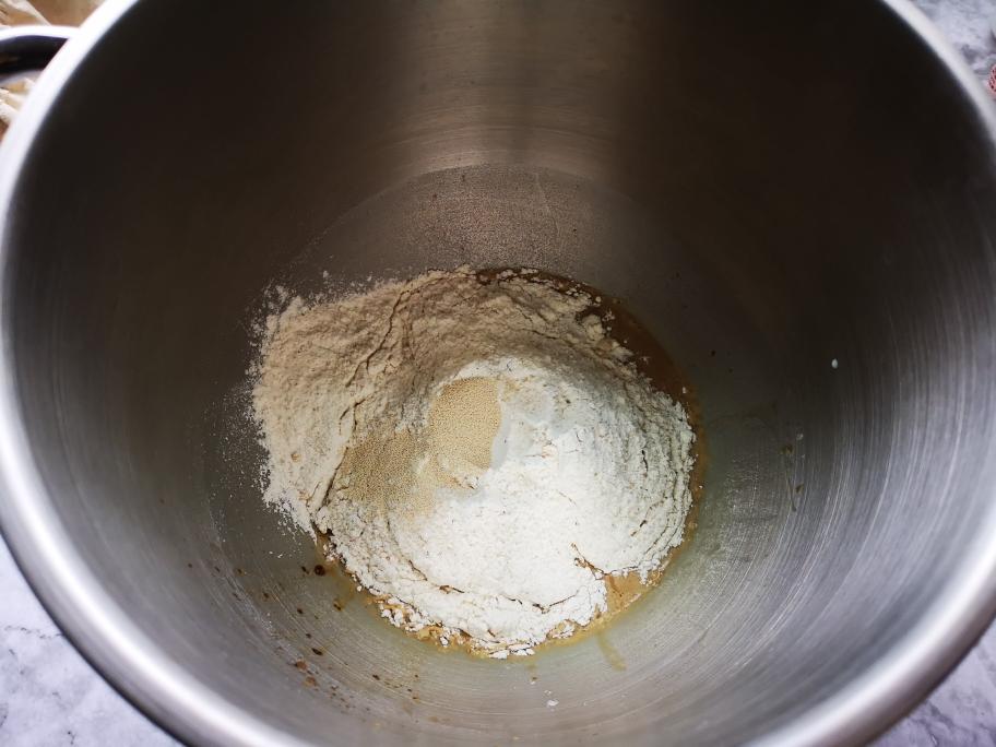 纯奶手撕吐司的做法 步骤1