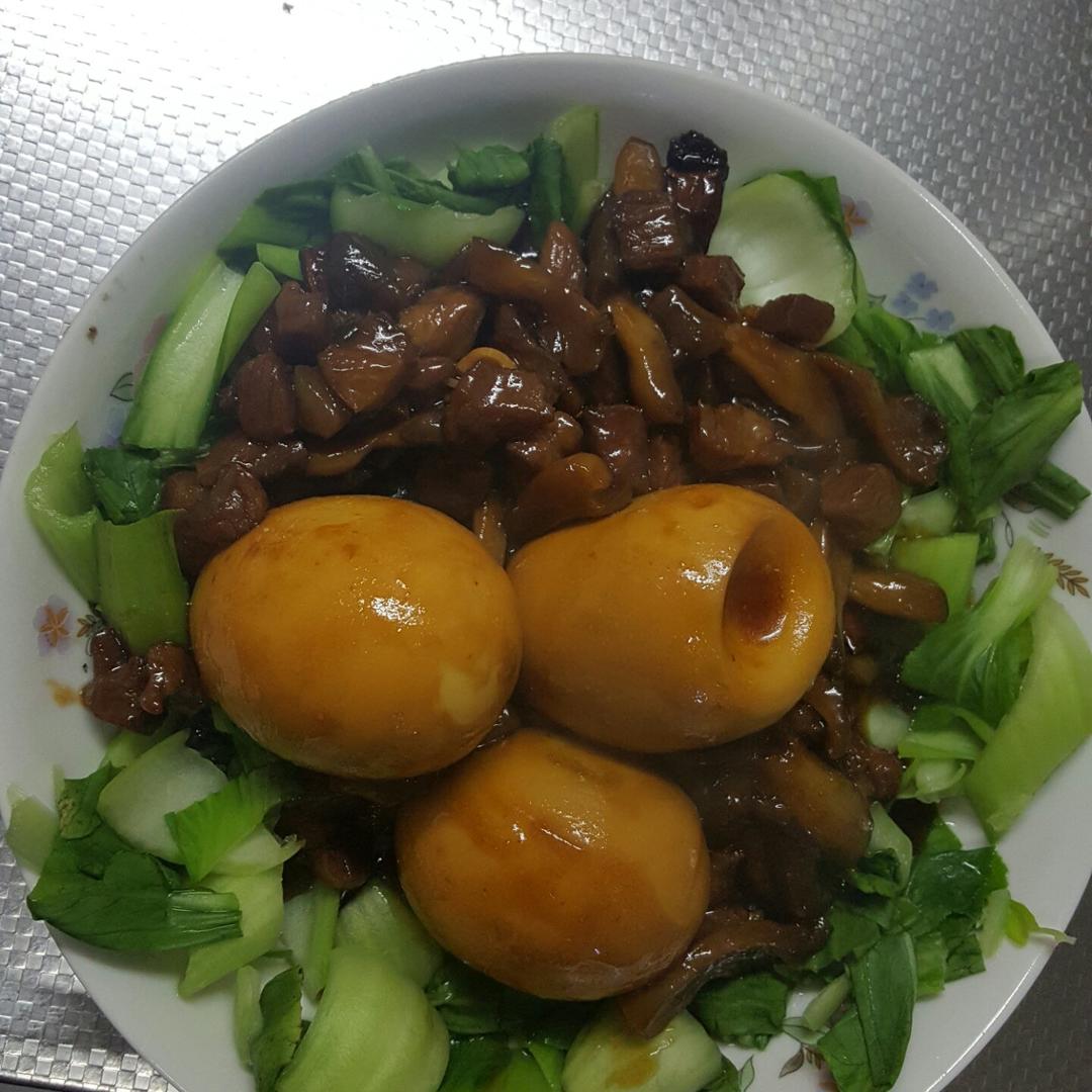 洋葱酥卤肉饭