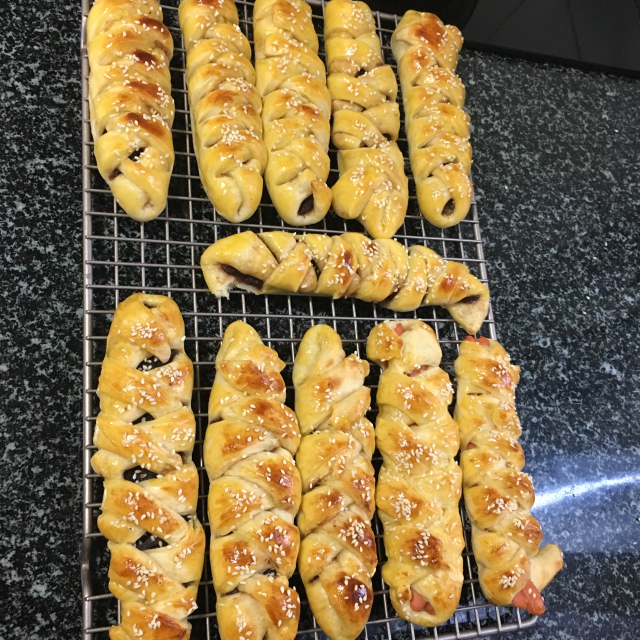 淡奶油豆沙面包