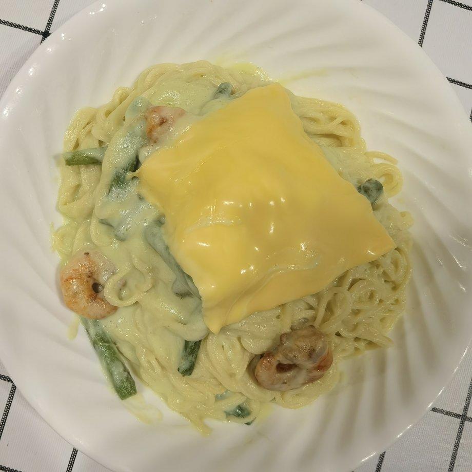 小清新牛油果火腿意面