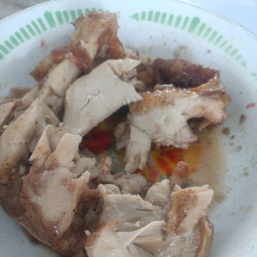 太诱人了  一滴油都不用  只需用一物  焦香脆皮奥尔良鸡腿   鲜嫩多汁  空气炸锅食谱