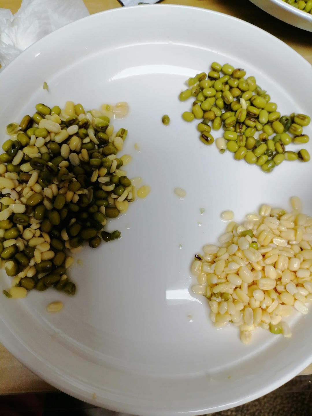 奶香绿豆糕（无豆腥味，超快手不麻烦）