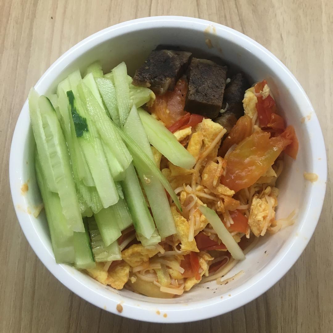 西红柿炒鸡蛋面