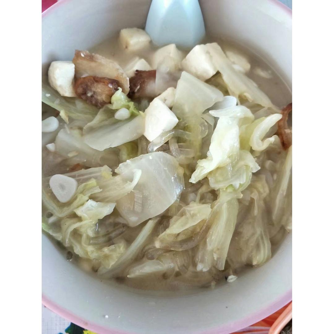 冬季家常菜：白菜炖豆腐