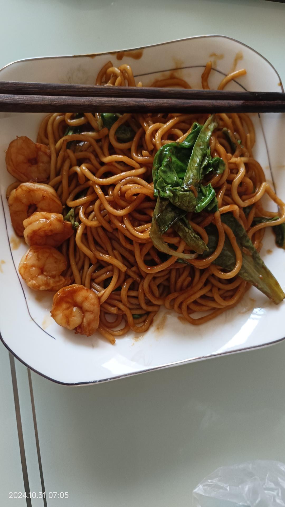 【好吃到飙泪】虾仁炒面！20分钟！