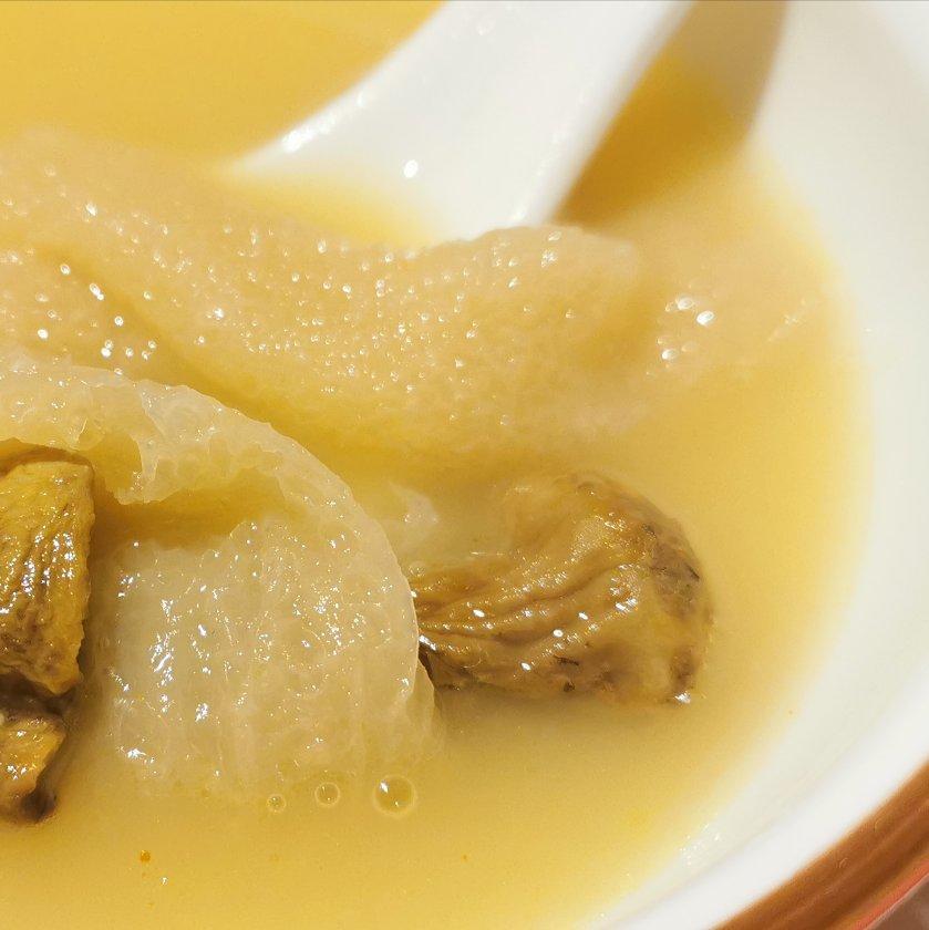 姬松茸竹荪菌菇鸡汤