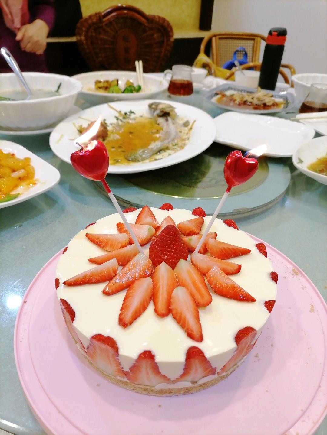 超简单的草莓芝士蛋糕