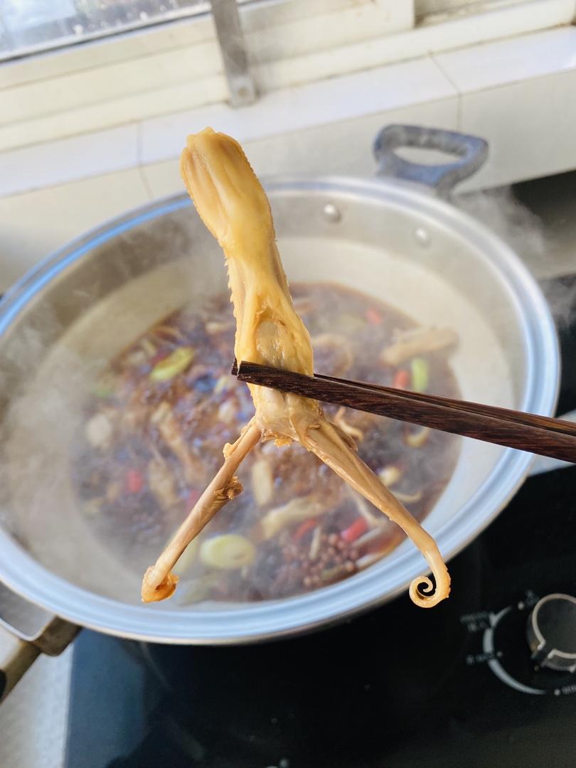 卤鸭舌