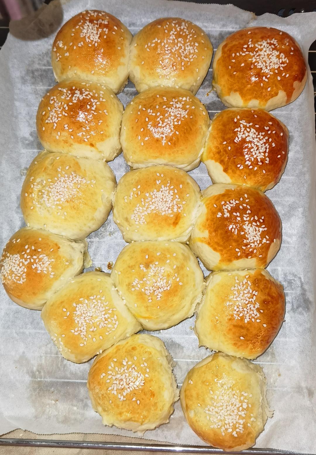 淡奶油豆沙小餐包