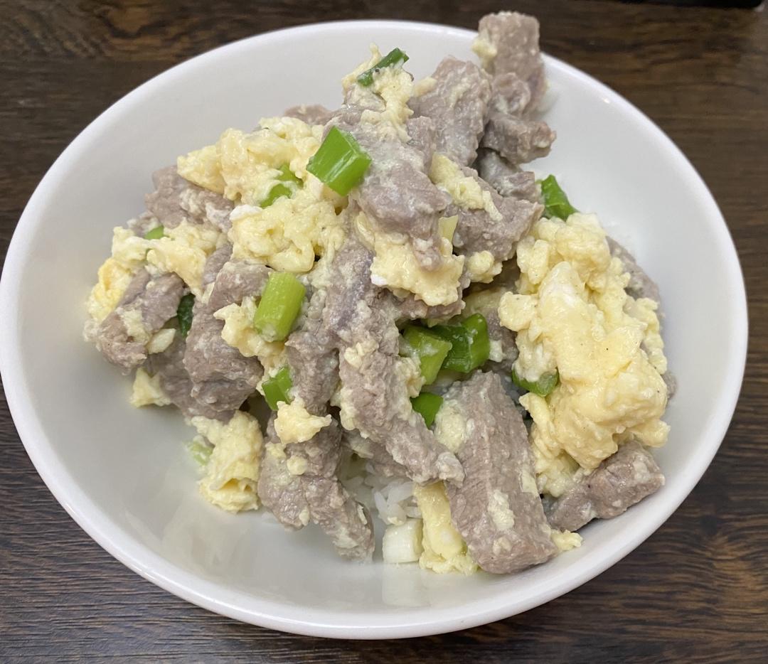 厨师长教你：“滑蛋牛肉”的家常做法，简单实用，健康美味