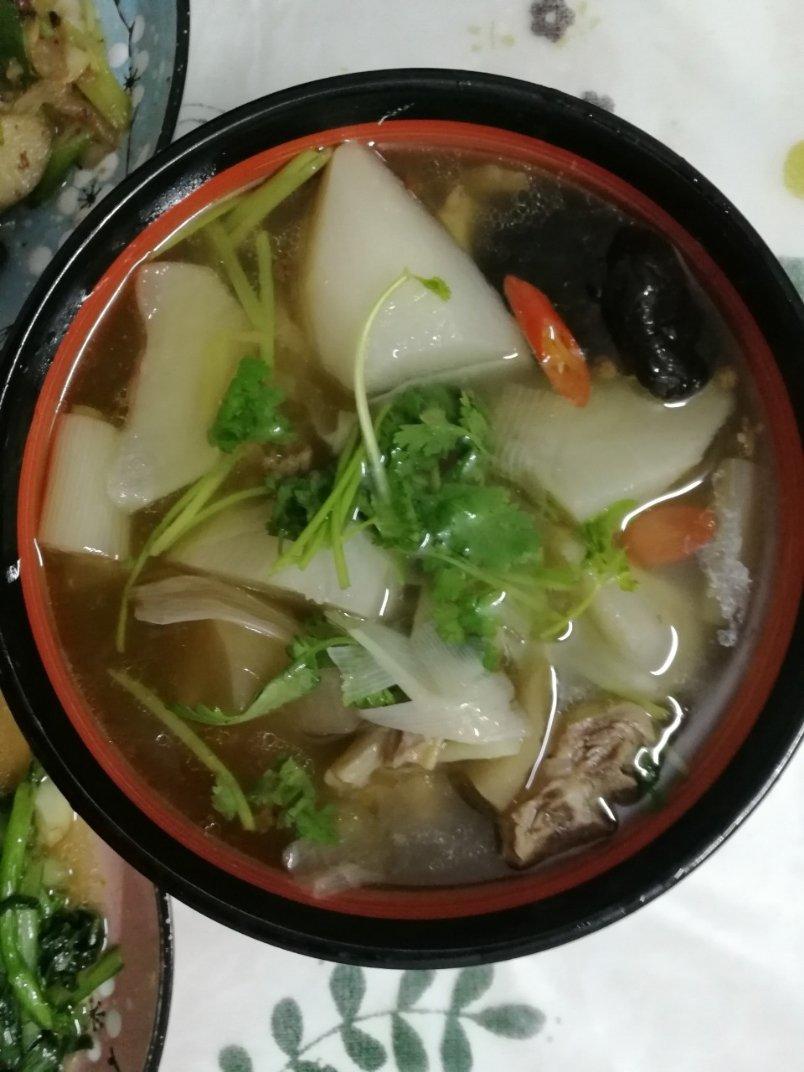 酸萝卜老鸭汤