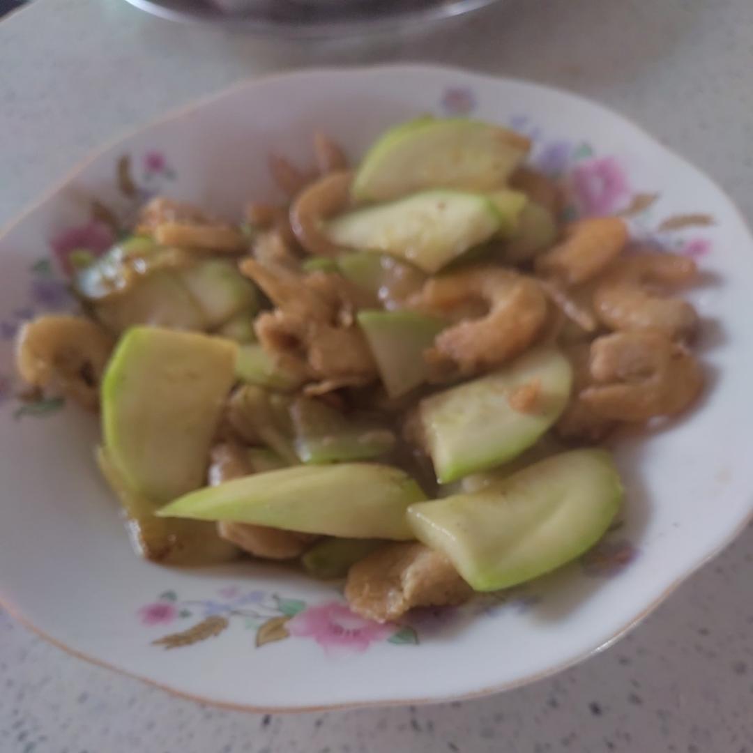 西葫芦炒虾仁