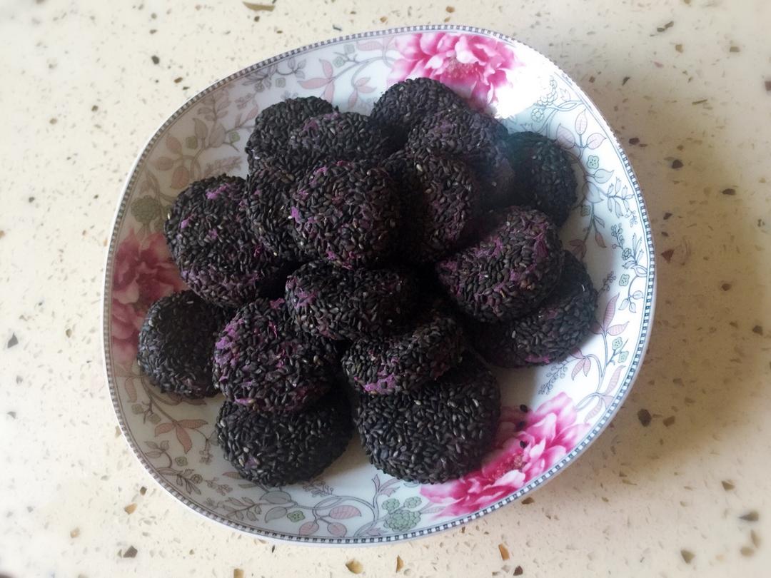 紫薯芝麻饼