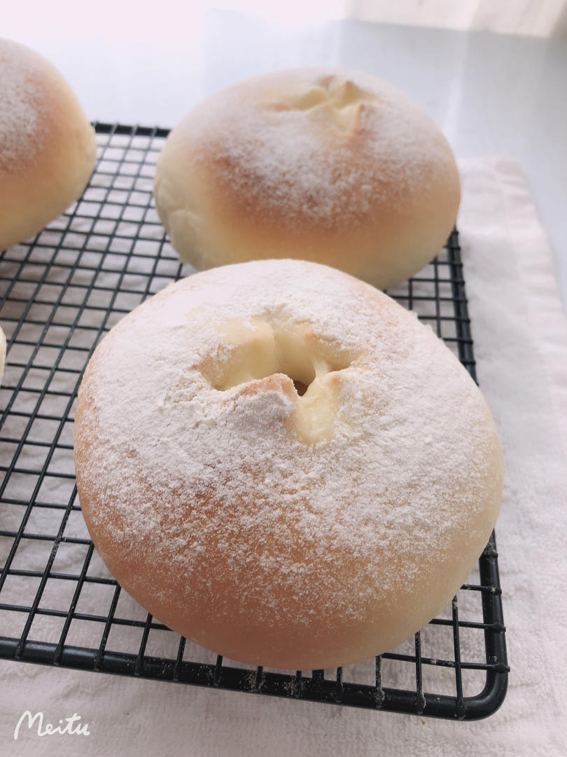 爆浆芝士培根餐包