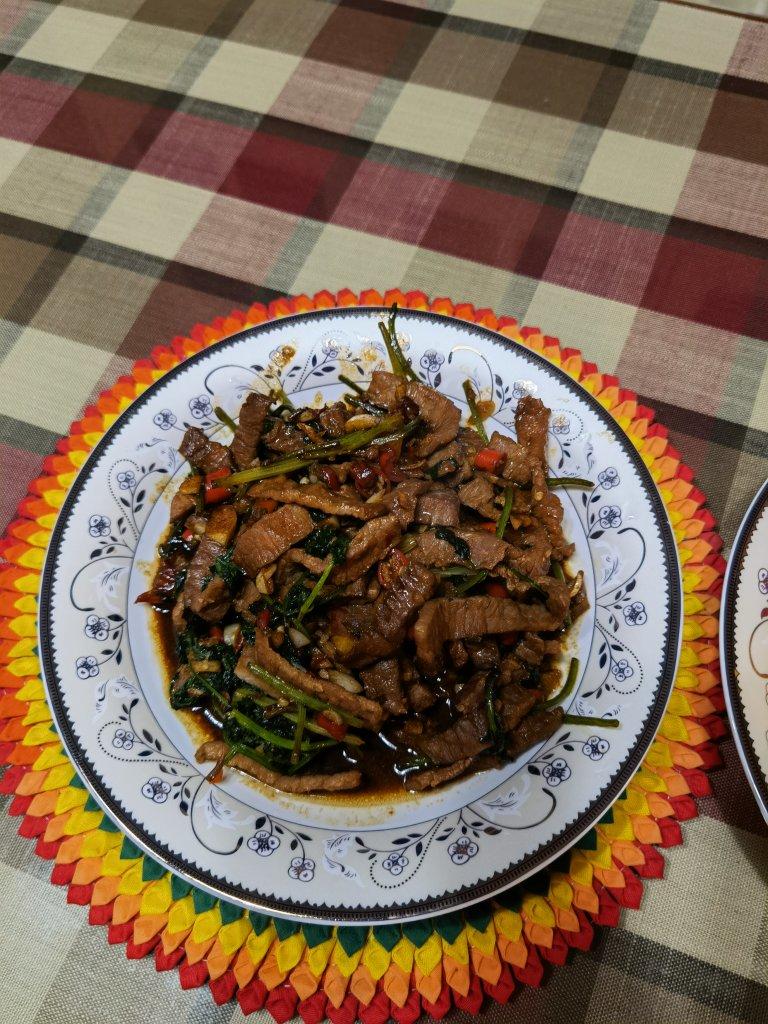 小炒黄牛肉（湘菜）