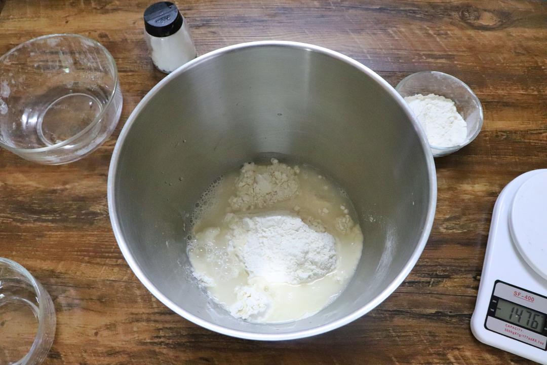 纯奶手撕吐司的做法 步骤1