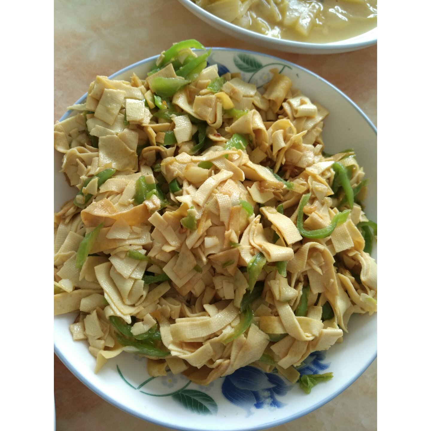 尖椒豆腐皮