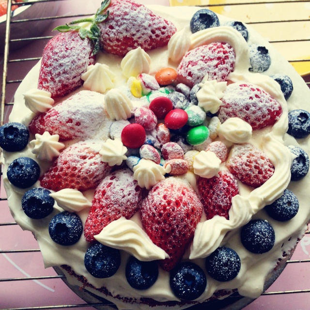小嶋海绵草莓裸蛋糕一次成功