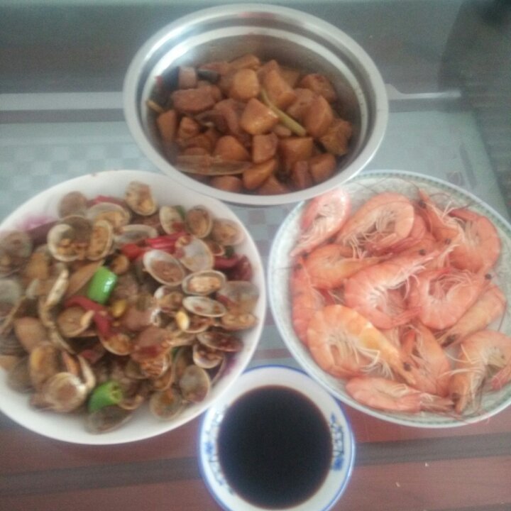 蒜香炒花甲