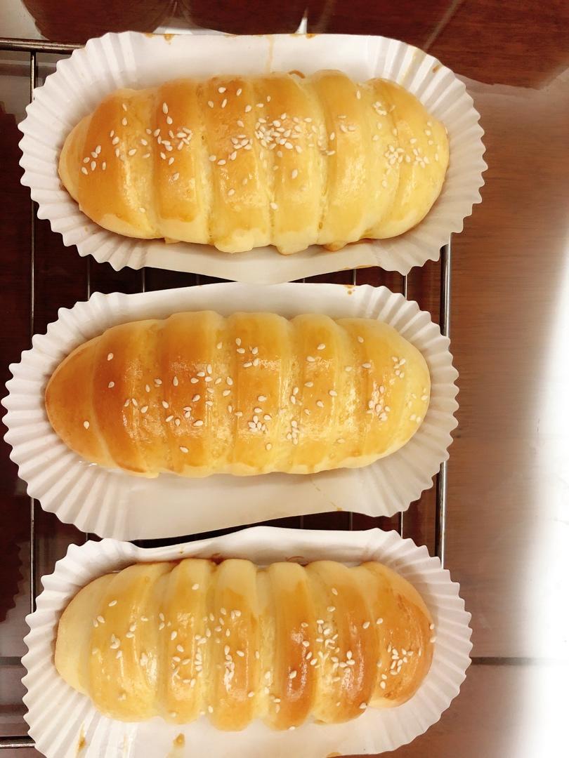 一次性发酵毛毛虫芝士香肠面包