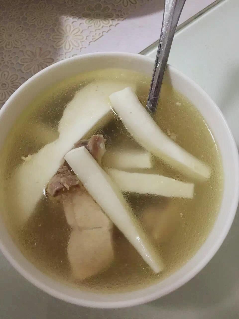 椰子煲鸡汤