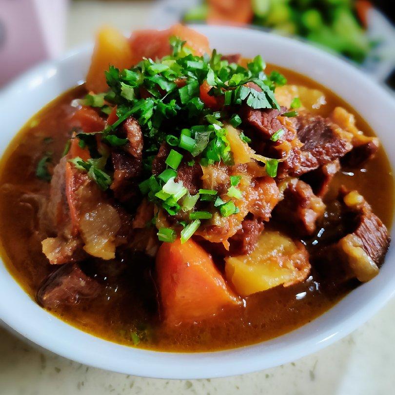 番茄土豆炖牛腩