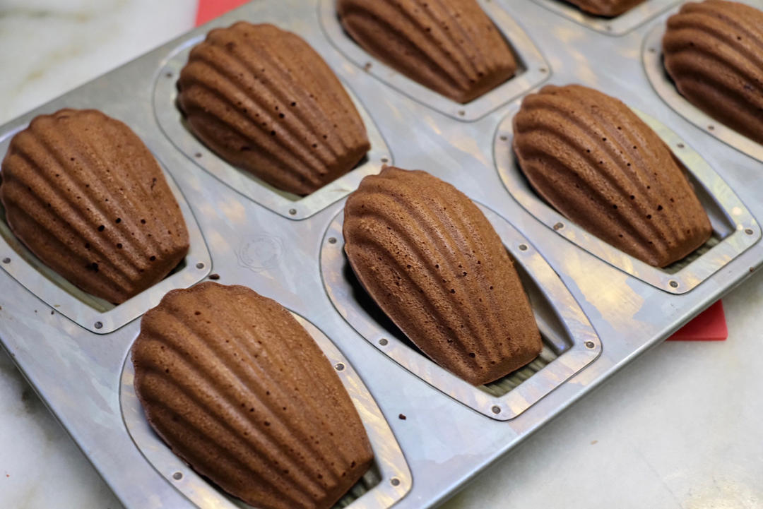 巧克力玛德琳蛋糕