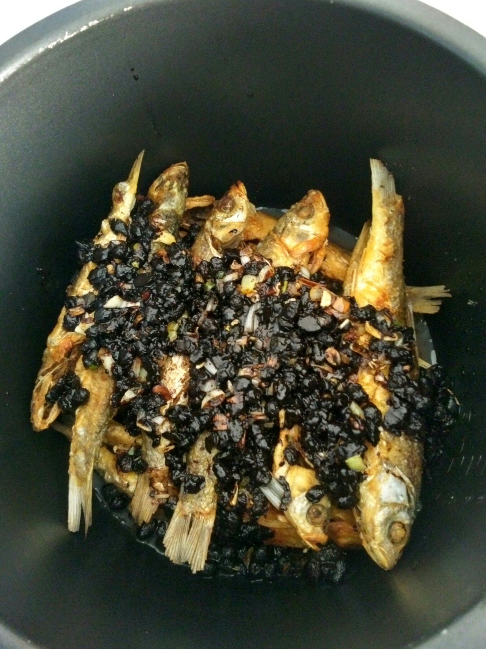 自制豆豉鲮鱼的做法