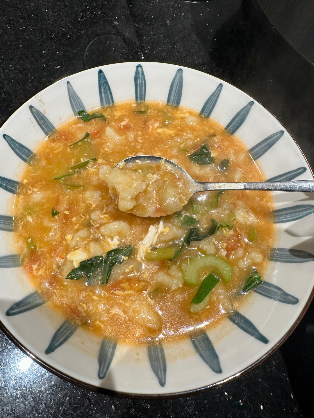 疙瘩汤：我不允许你不会做的快手菜！营养又美味