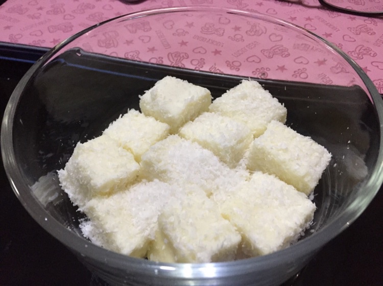 椰蓉牛奶小方