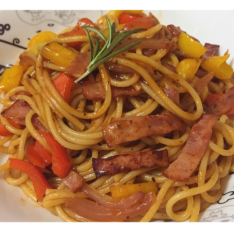 黑椒牛肉炒意大利面