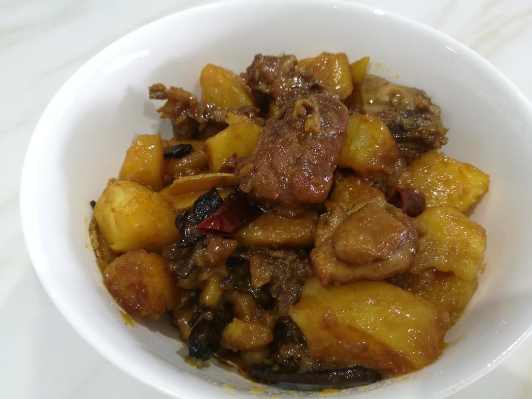 土豆焖鸭