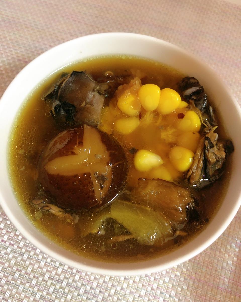 香菇乌鸡汤